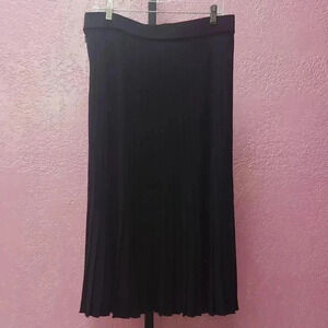 Carlisle Pleated Mid Length Skirt